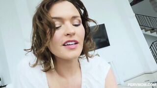 QQ Krissy Lynn